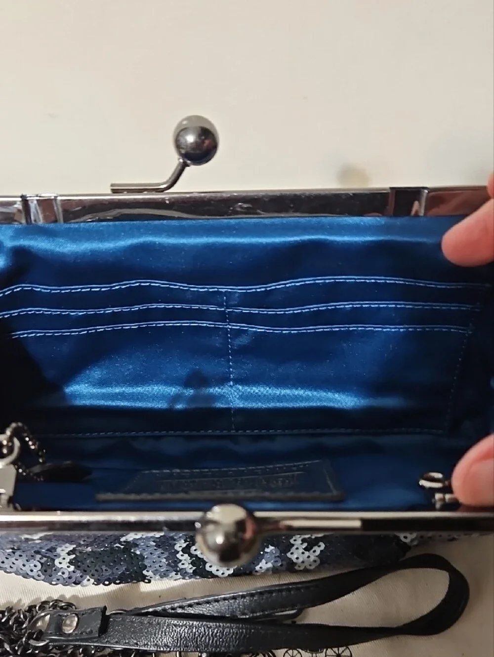 Coach NWOT Kisslock Snake Print Sequin  Clutch with Chain Crossbody Strap